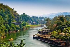 Essential Thailand